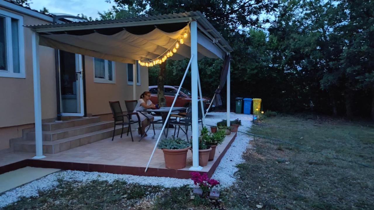 Tiny House Dora Βίλα Marčana Εξωτερικό φωτογραφία